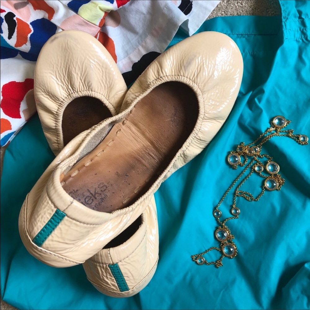 Biscotti/nude leather Tieks.